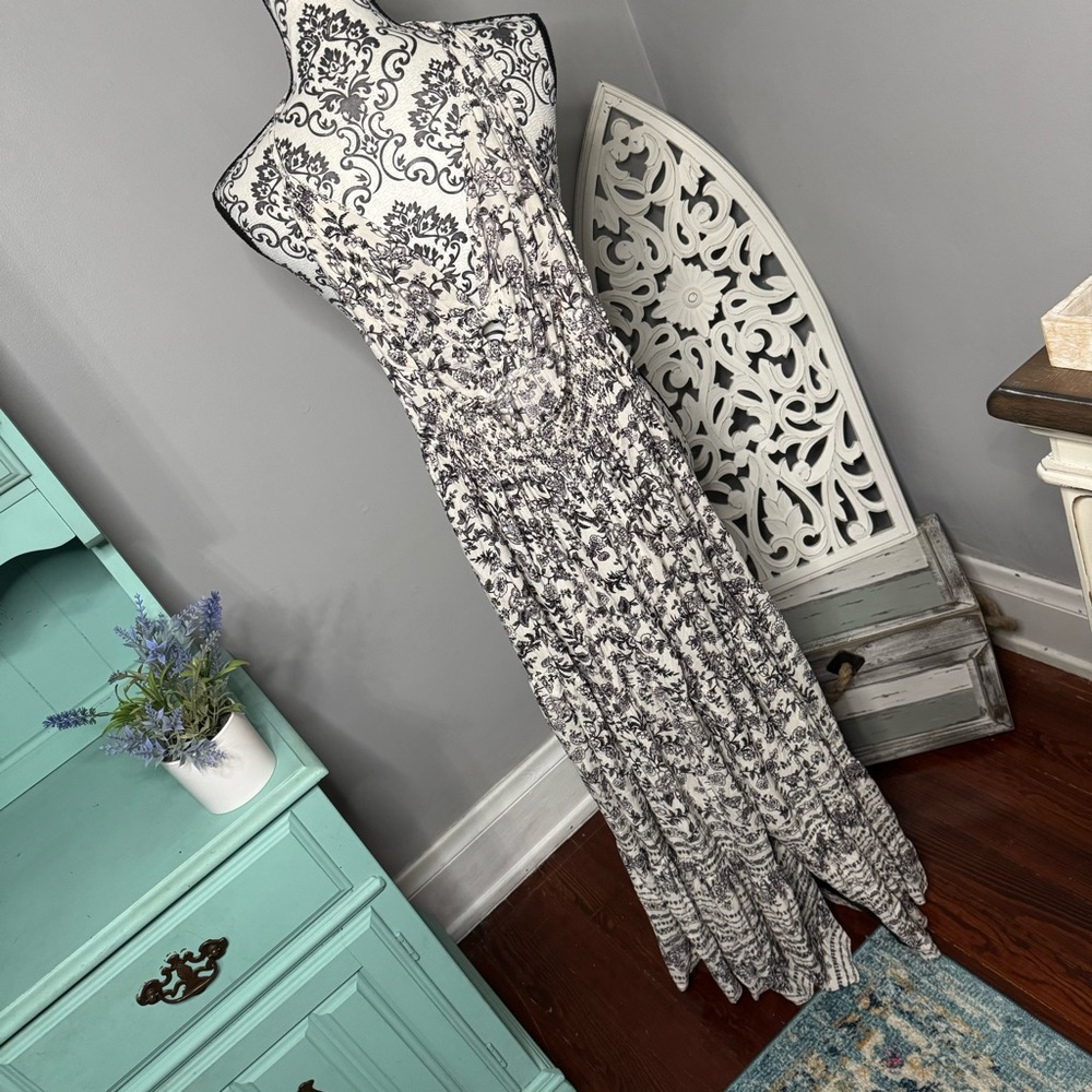 Angie Boho Keyhole Halter Wide Leg Floral Jumpsuit Size Small NWOT Beach - Picture 9 of 15